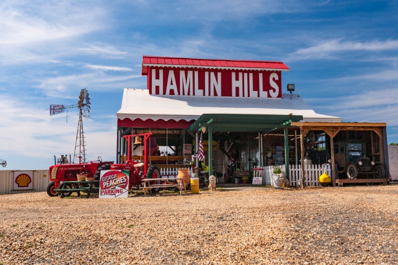Hamlin Hills rustic shop